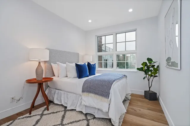 $1,150,000 | 40 Huntington Street, Unit 1E | Red Hook