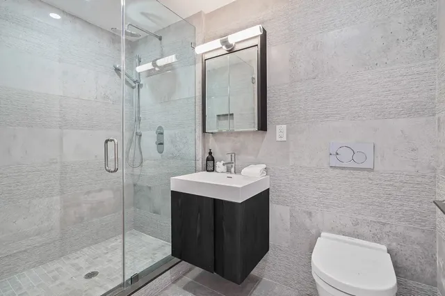 $1,150,000 | 40 Huntington Street, Unit 1E | Red Hook