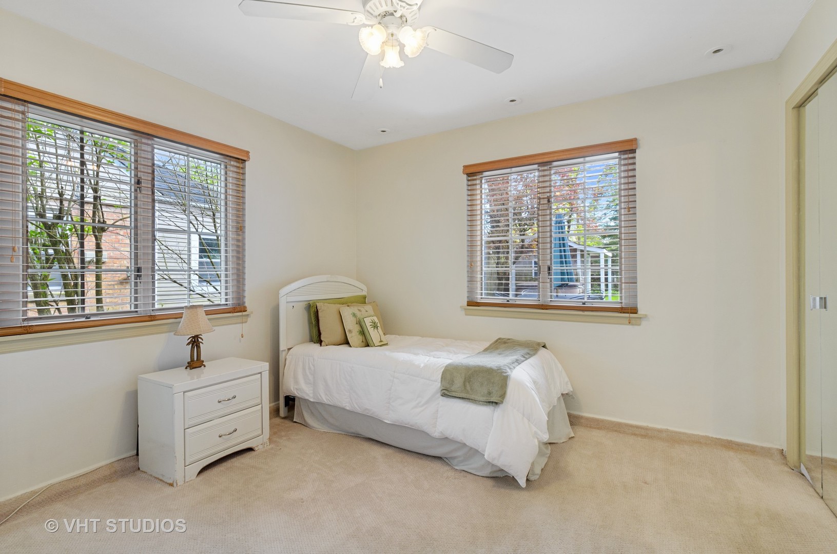 1046 Ridge Road Highland Park, IL 60035 - Photo 12 of 15