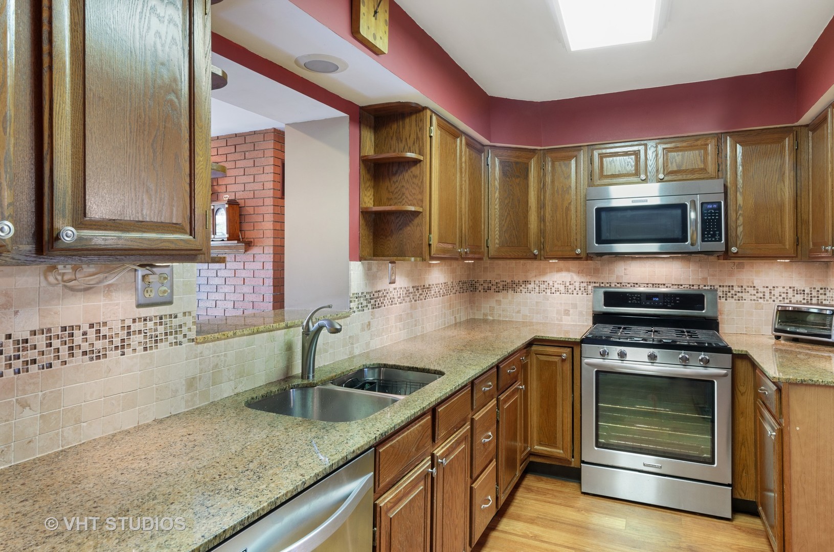 1046 Ridge Road Highland Park, IL 60035 - Photo 5 of 15