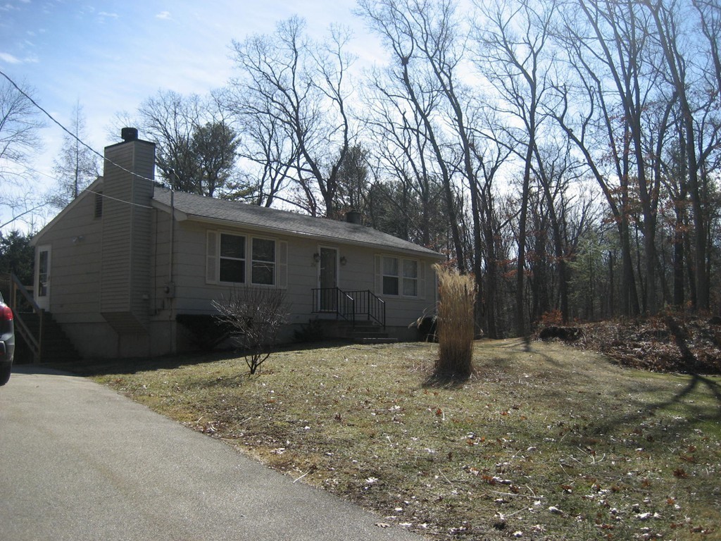 294 Little Alum Road Brimfield, MA 01010 - Photo 4 of 12 Gallery Image 4