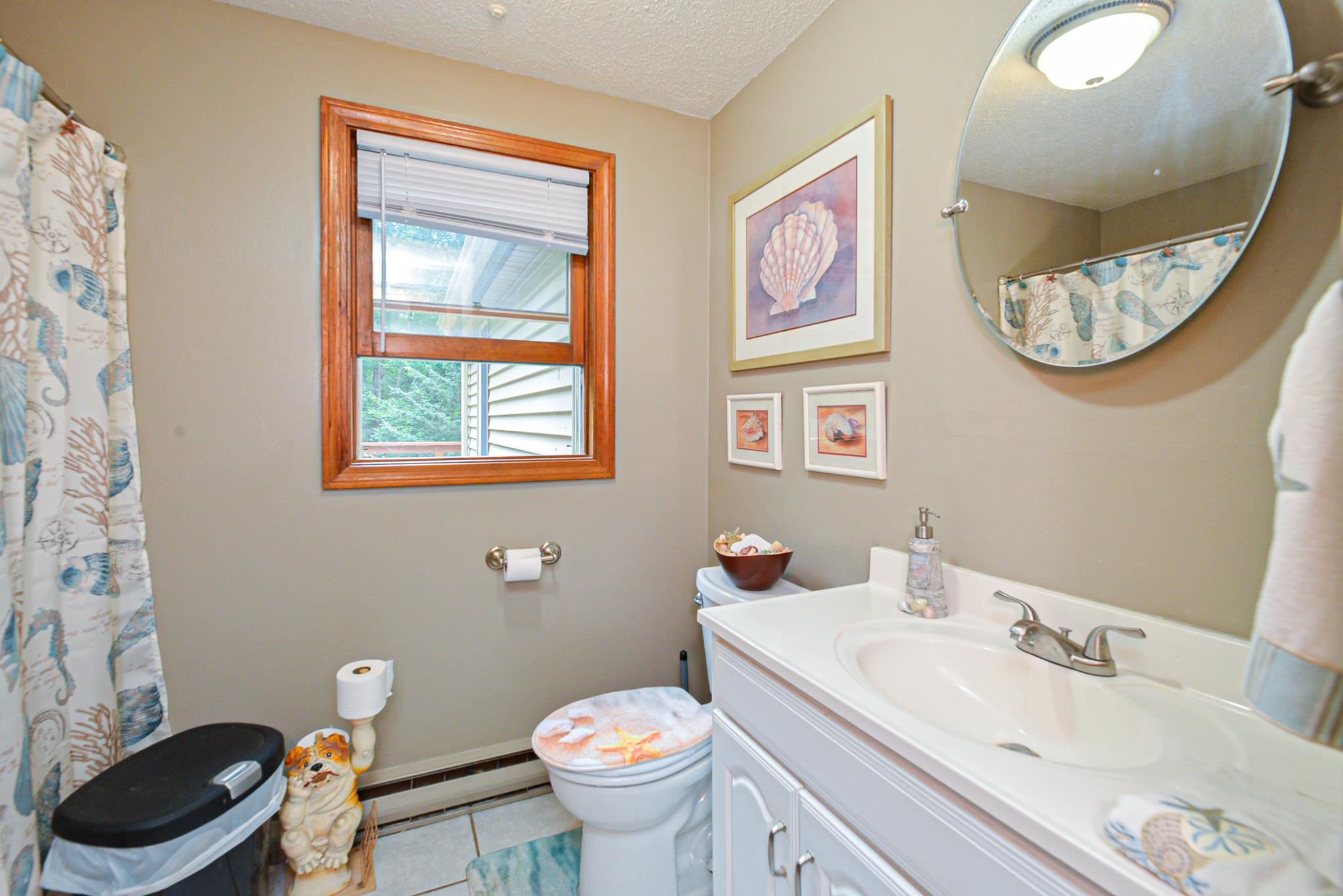 8 Beaver Pond Road Kingston, NH 03848 - Photo 17 of 33