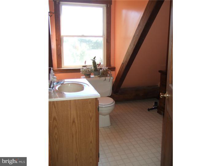 605 State Road West Grove, PA 19390 - Photo 11 of 25 Gallery Image 11