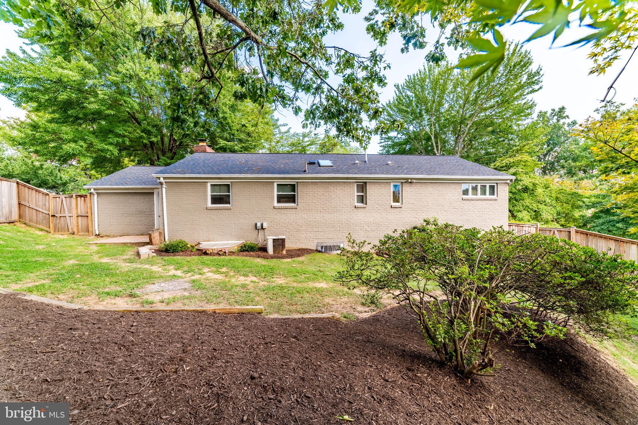 8400 Farrell Drive Chevy Chase, MD 20815 - Photo 33 of 36 Fenced in back yard