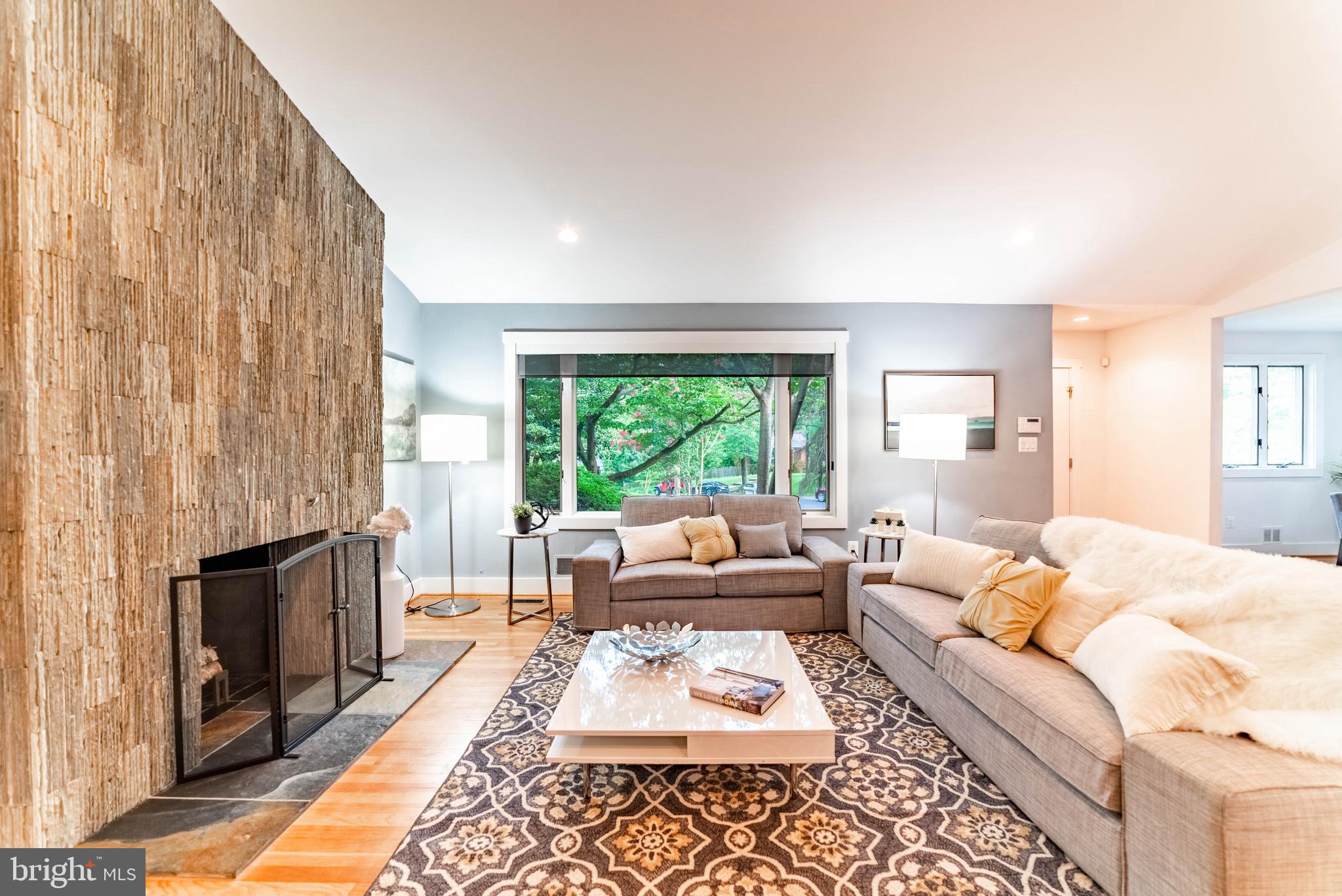 8400 Farrell Drive Chevy Chase, MD 20815 - Photo 4 of 36