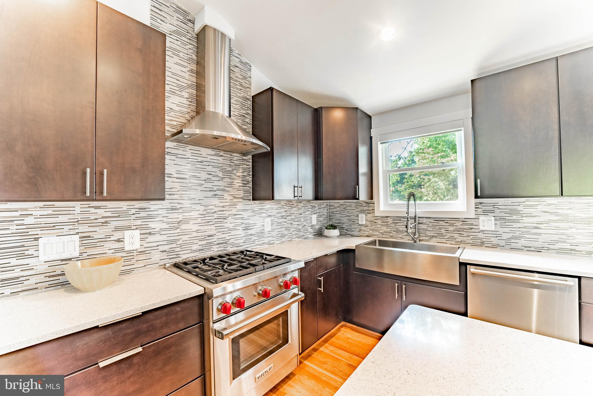 8400 Farrell Drive Chevy Chase, MD 20815 - Photo 9 of 36 Wolf range and stainless