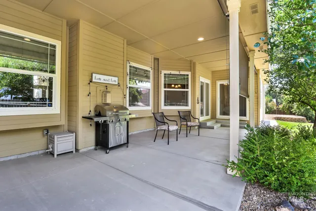 $739,000 | 2025 North 6th E Street, Mountain Home, ID 83647