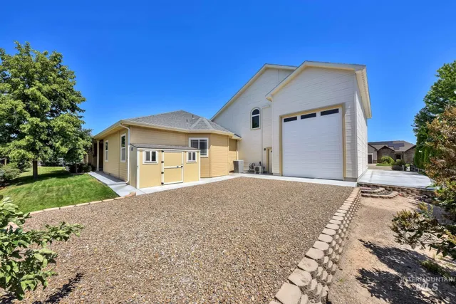 $770,000 | 2025 North 6th E Street, Mountain Home, ID 83647