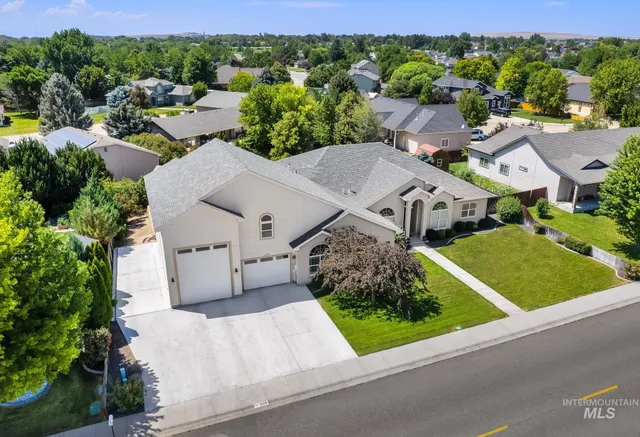 $770,000 | 2025 North 6th E Street, Mountain Home, ID 83647