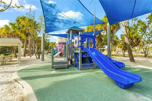 $1,379,000 | 627 Avenida Del Norte, Sarasota, FL 34242