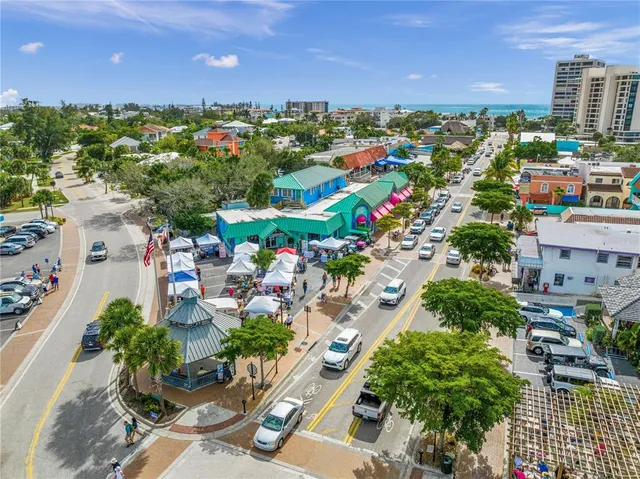 $1,379,000 | 627 Avenida Del Norte, Sarasota, FL 34242