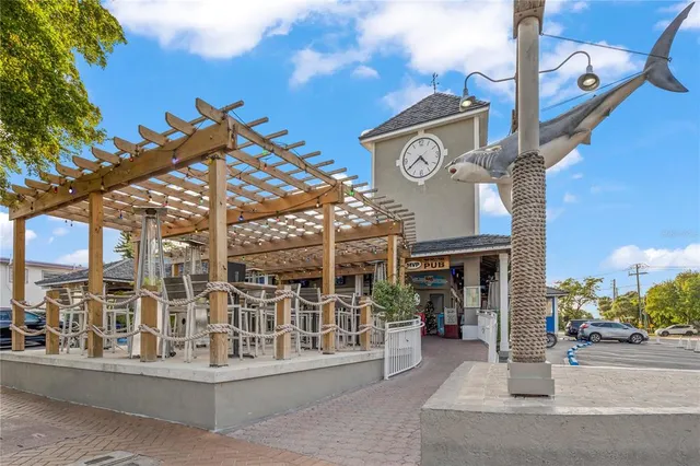 $1,379,000 | 627 Avenida Del Norte, Sarasota, FL 34242