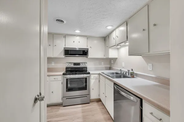 $1,550 | 210 Old Hickory Boulevard, Unit 41, Nashville, TN 37221