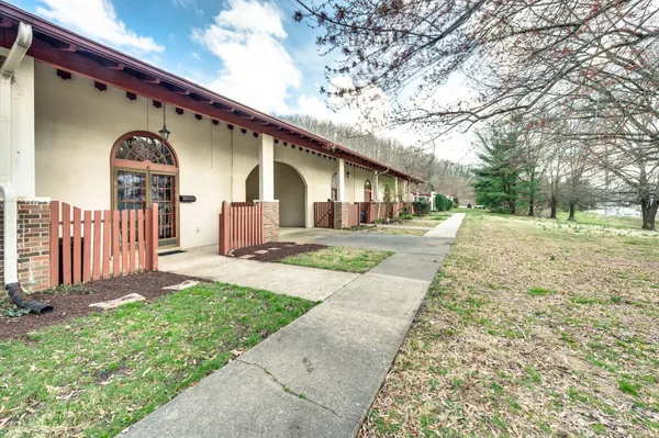 $1,550 | 210 Old Hickory Boulevard, Unit 41, Nashville, TN 37221