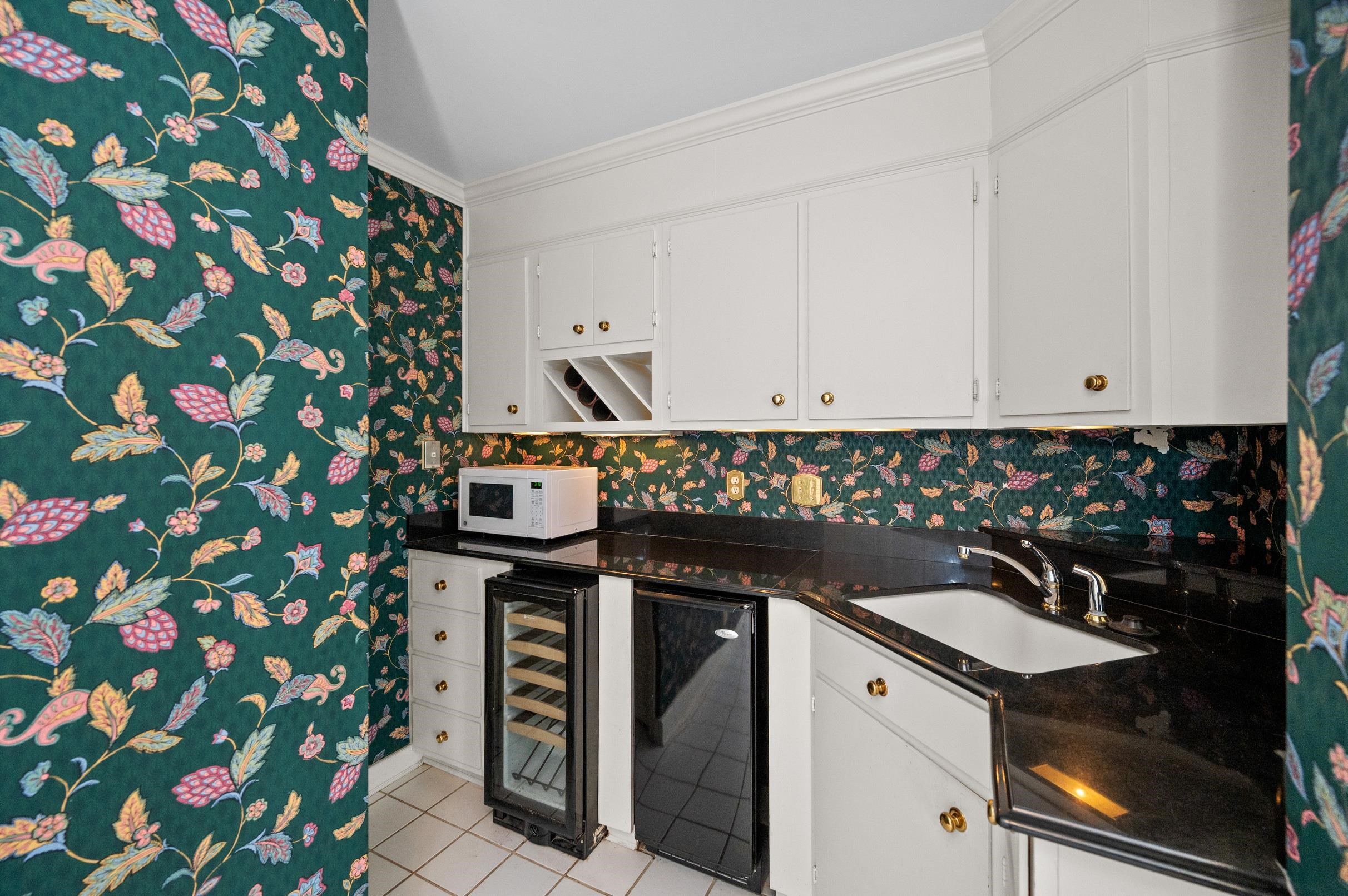 101 Golf Terrace, Unit 1A101 Daphne, AL 36526 - Photo 11 of 34 Kitchen