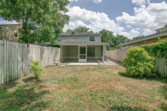 $1,975 | 2909 East Central Boulevard, Orlando, FL 32803