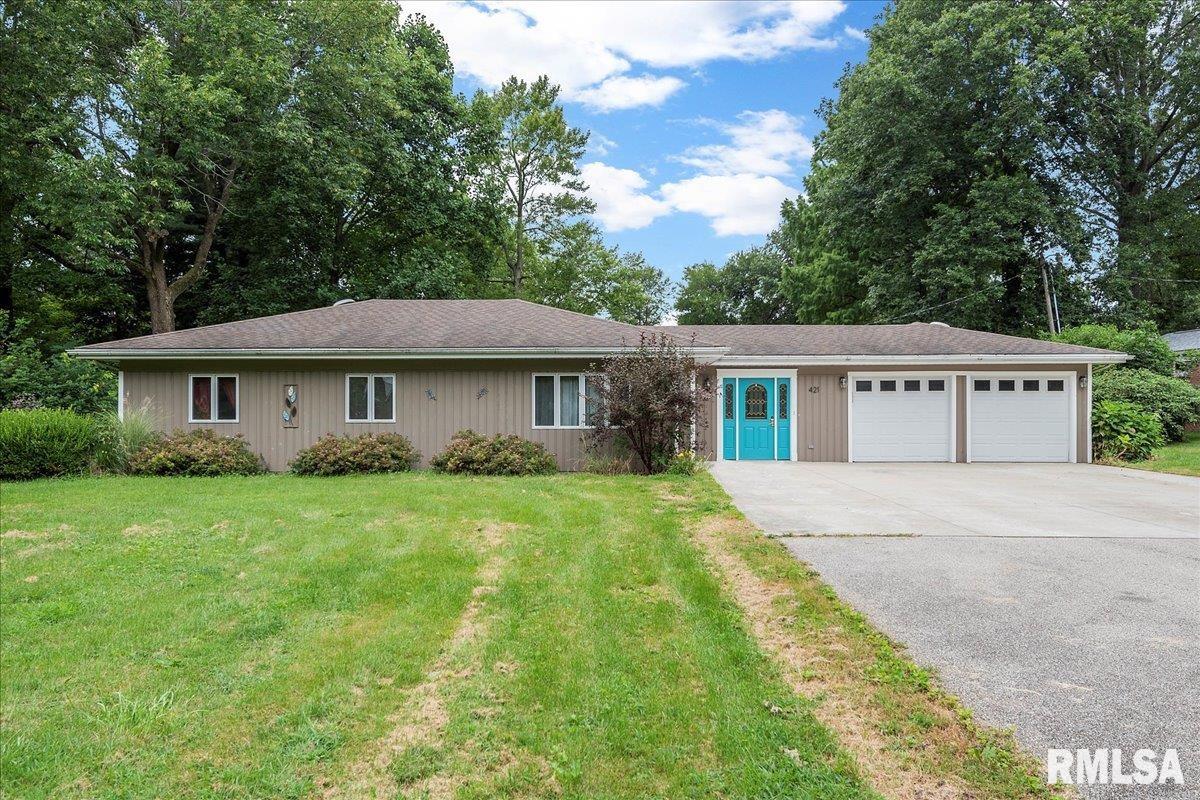 421 North Walnut Street Rochester, IL 62563 - Photo 1 of 33
