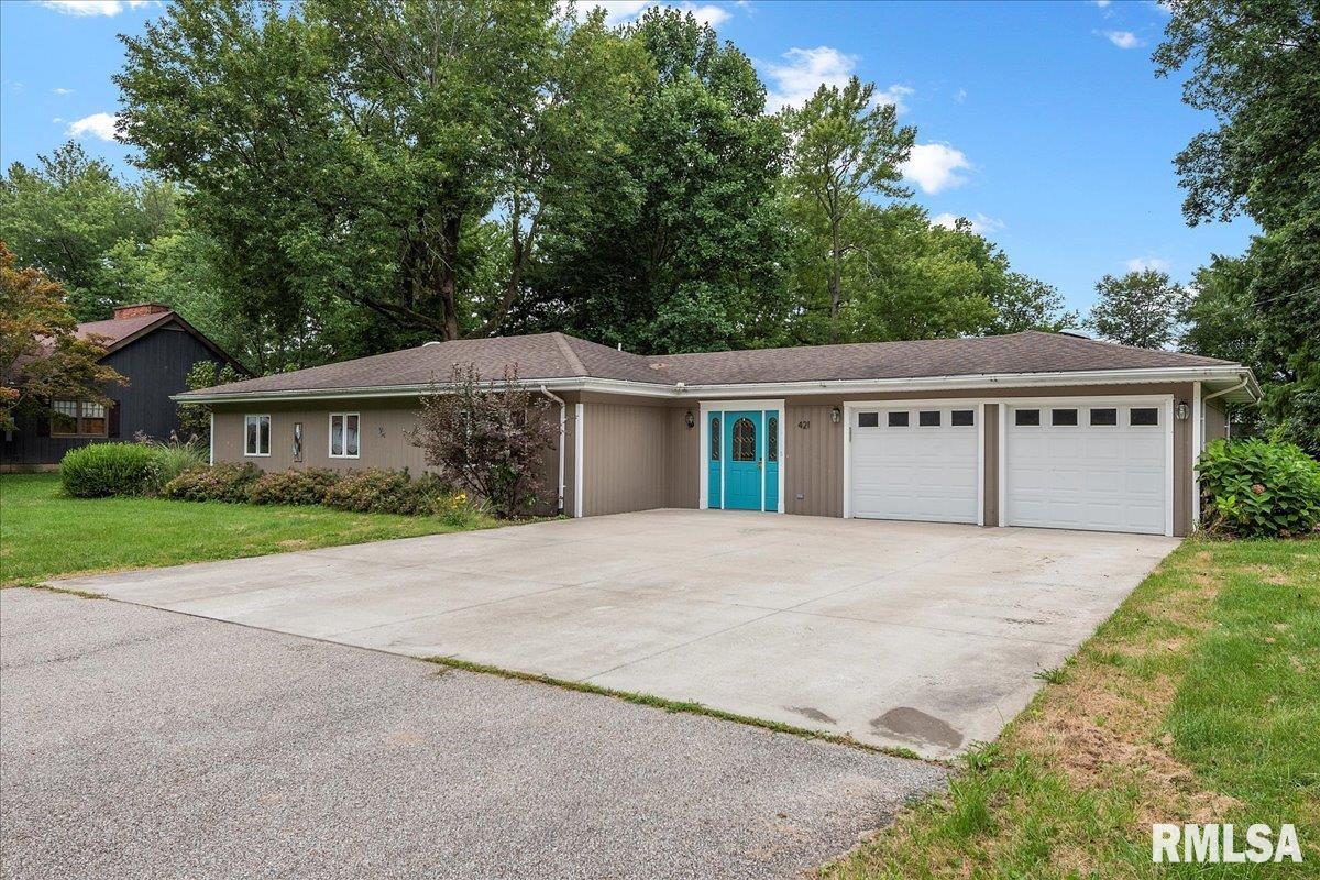 421 North Walnut Street Rochester, IL 62563 - Photo 2 of 33