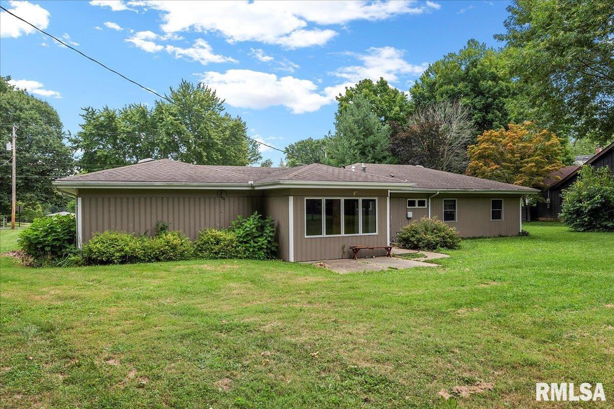 421 North Walnut Street Rochester, IL 62563 - Photo 30 of 33