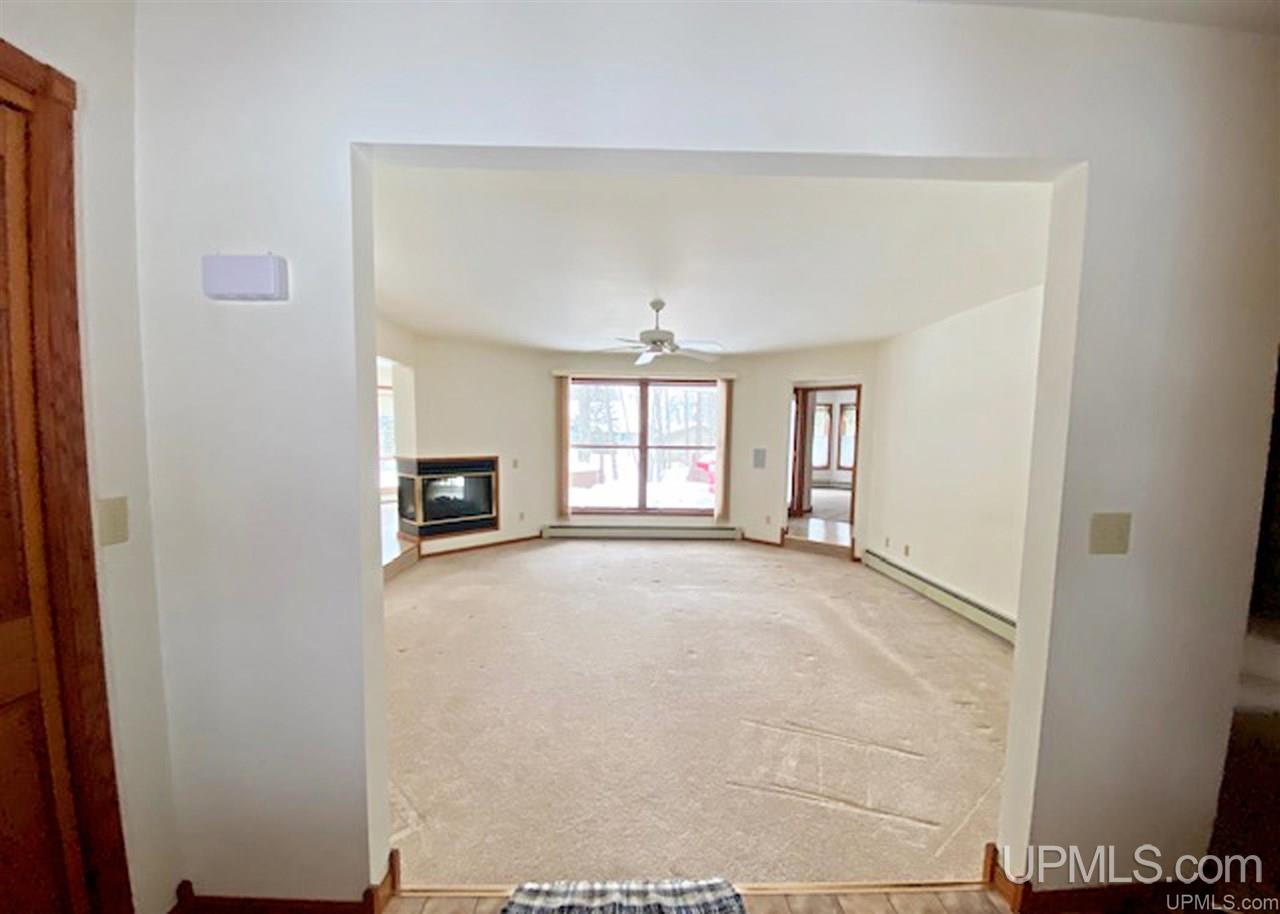 7738 Tipperary Road Gladstone, MI 49837 - Photo 8 of 46 Gallery Image 8