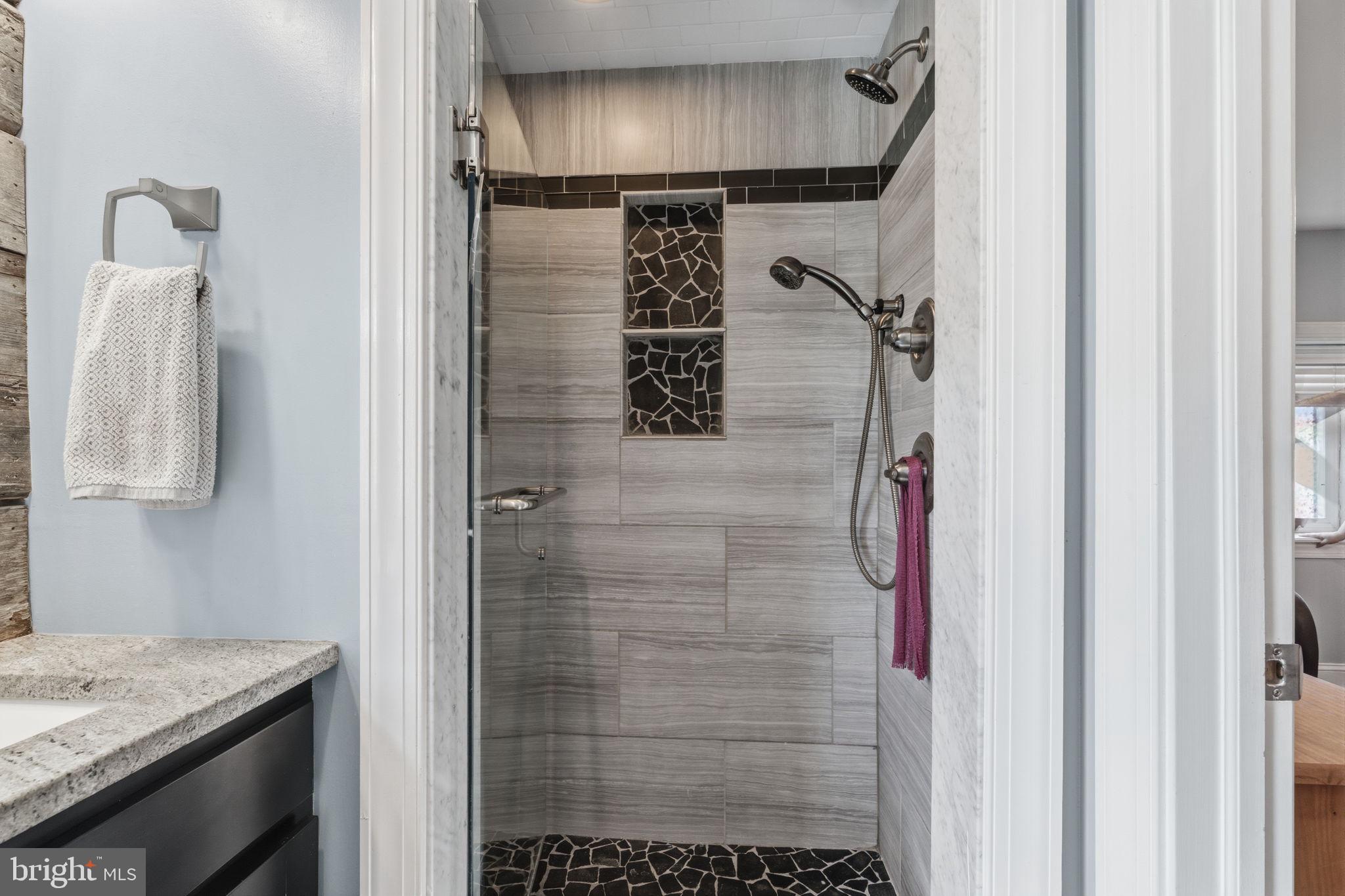 369 Livezey Street Philadelphia, PA 19128 - Photo 19 of 39
