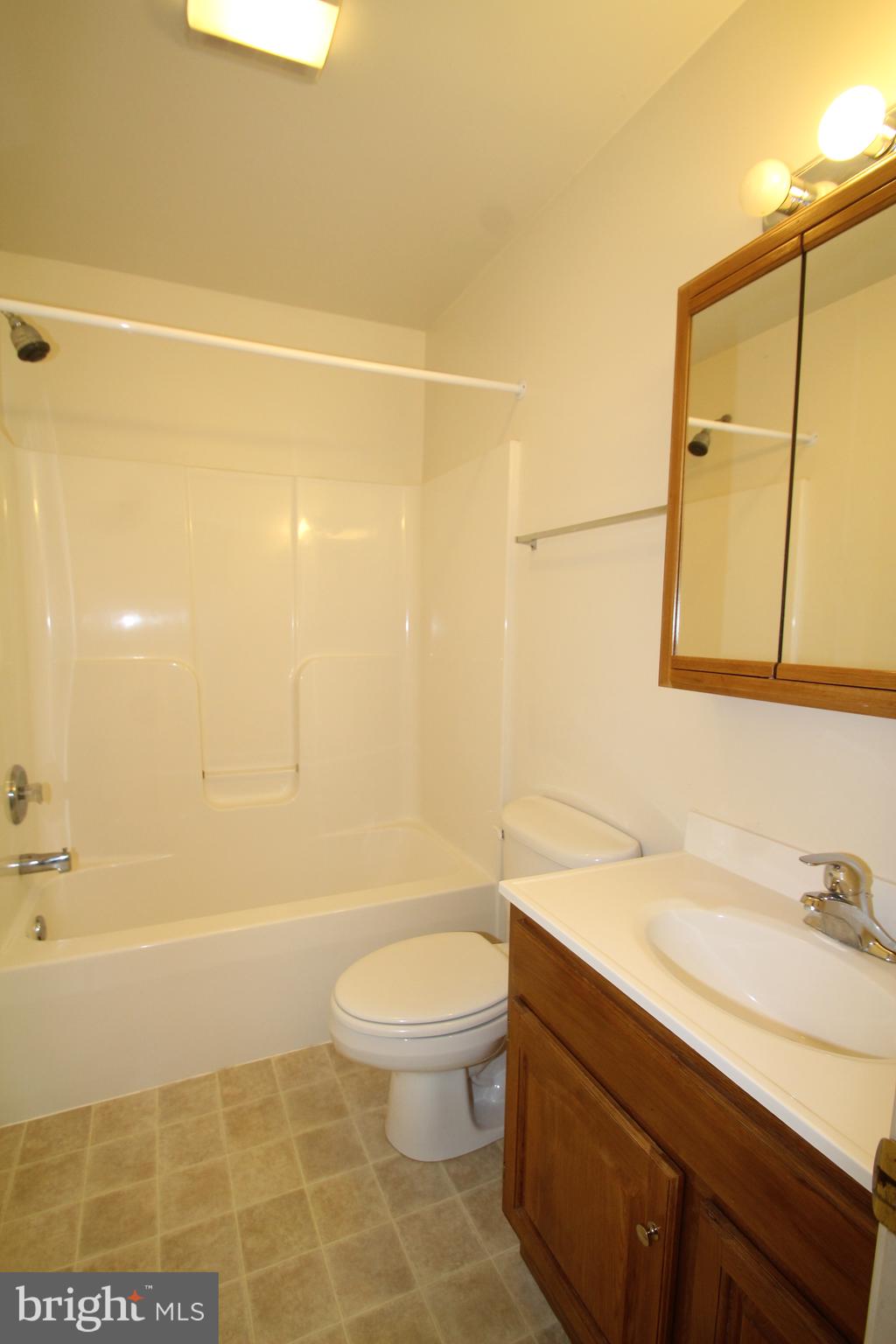 31 Harbor Road Chesapeake City, MD 21915 - Photo 14 of 18 Full Bath
