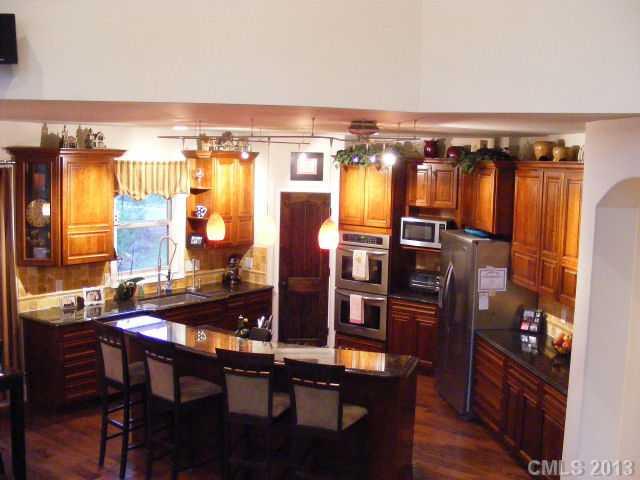 5219 Plantation Ridge Road Charlotte, NC 28214 - Photo 8 of 16 Gallery Image 8