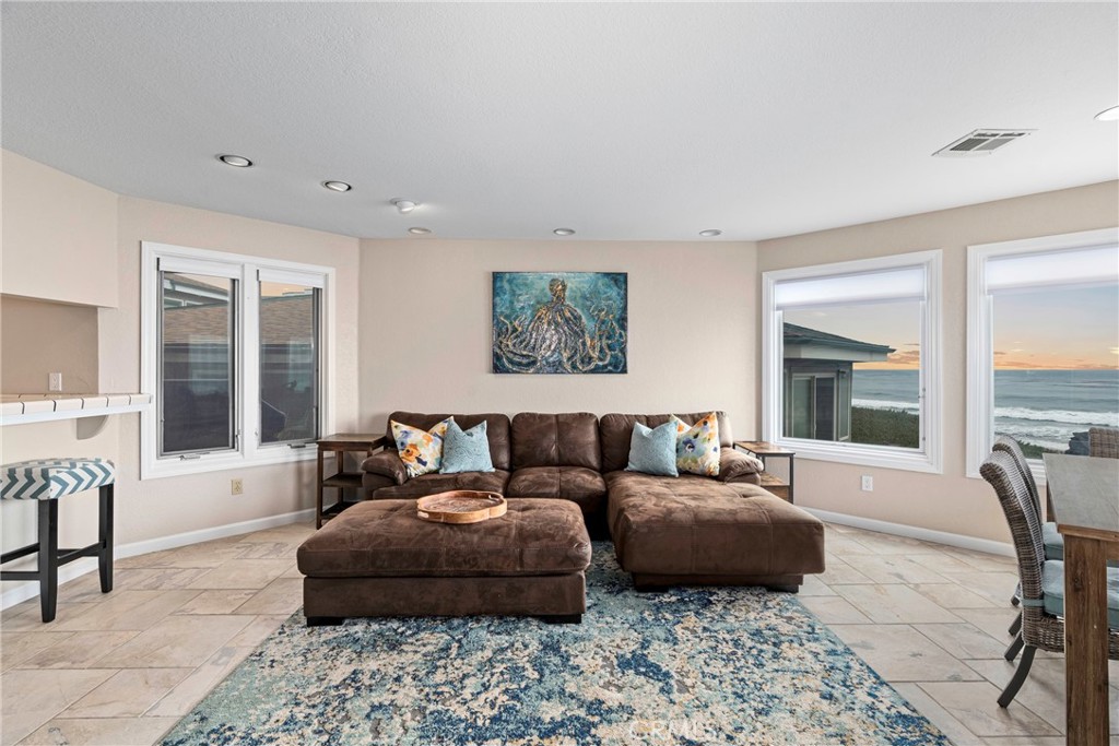 9229 Balboa Avenue, Unit 4 San Simeon, CA 93452 - Photo 11 of 40