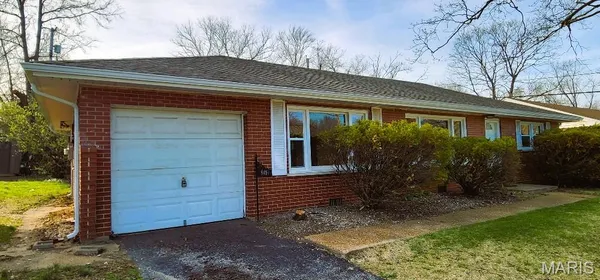 $139,900 | 8419 Falmouth Drive, St. Louis, MO 63121