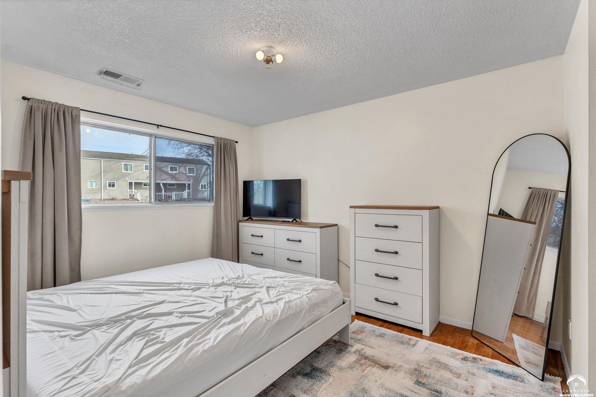 255 North Michigan Street, Unit 77 Lawrence, KS 66044 - Photo 11 of 20