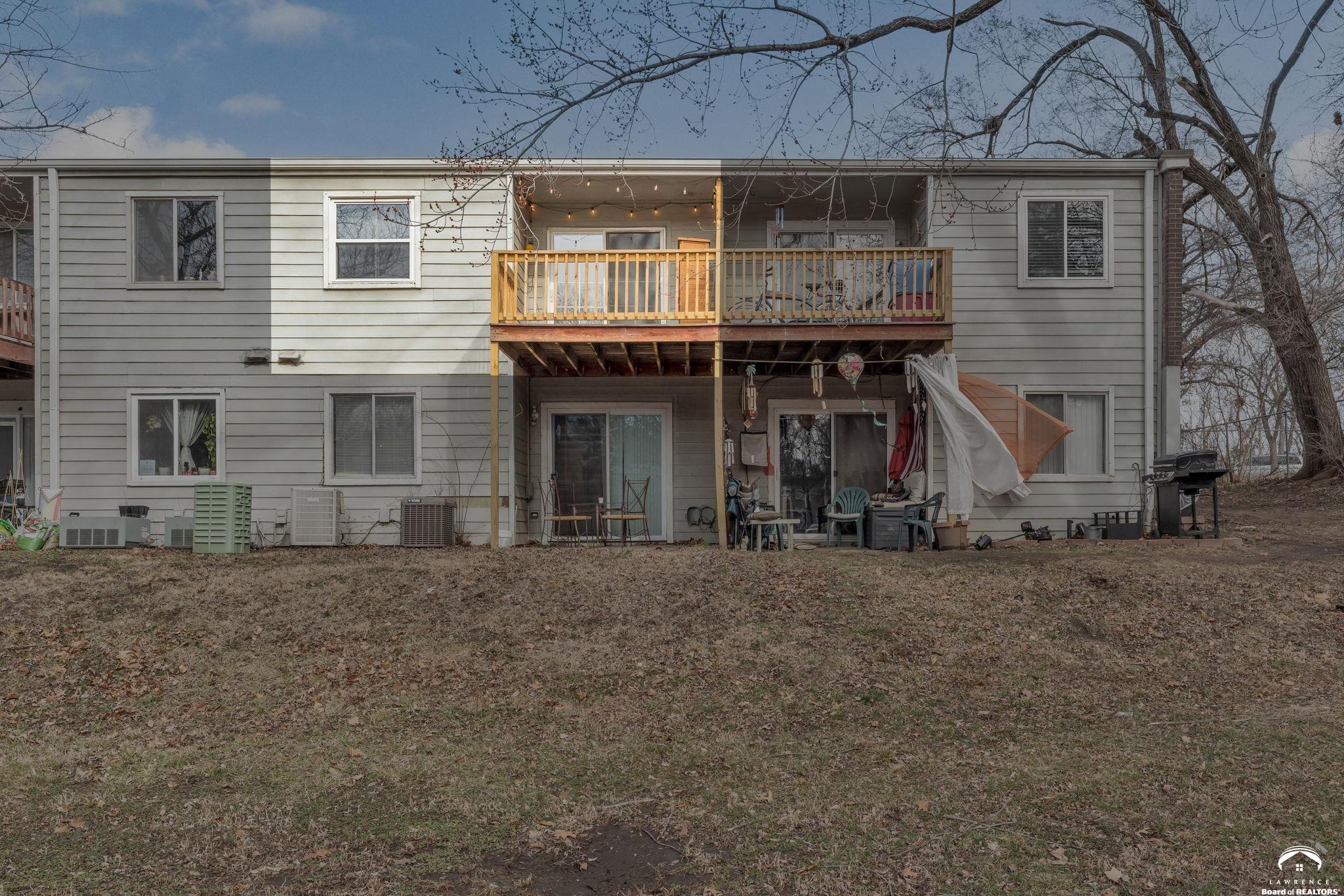 255 North Michigan Street, Unit 77 Lawrence, KS 66044 - Photo 15 of 20