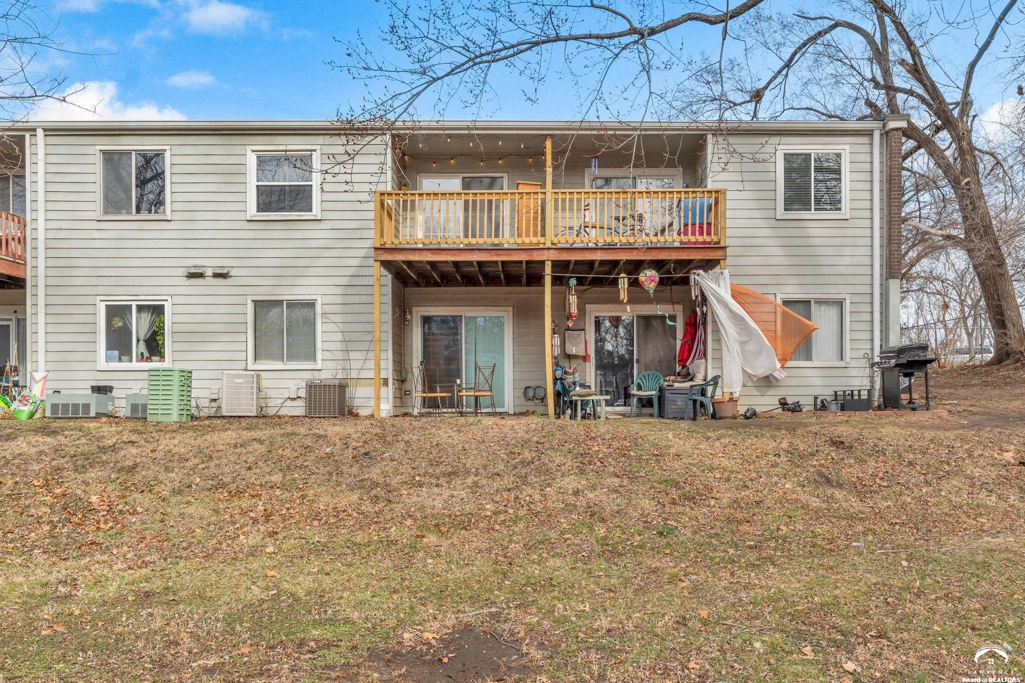 255 North Michigan Street, Unit 77 Lawrence, KS 66044 - Photo 16 of 20