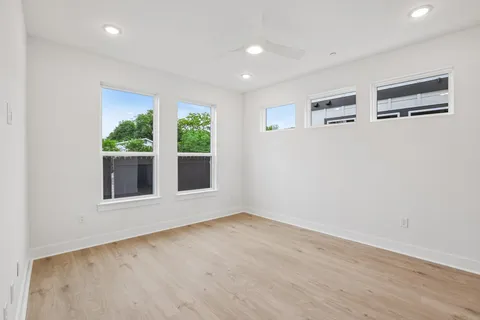 $509,999 | 200 West 56th Street, Unit 1104, Austin, TX 78751