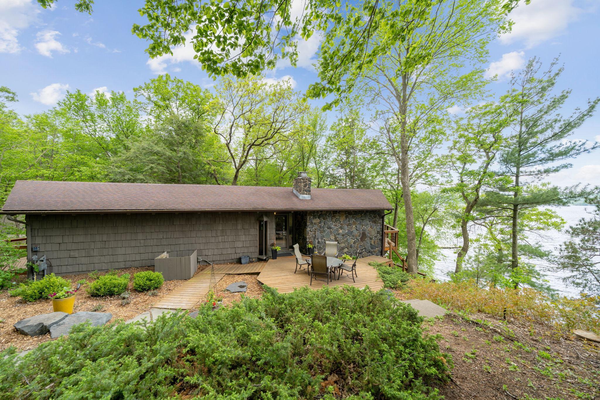 310-312 North Cove Road Hudson, WI 54016 - Photo 5 of 39 Gallery Image 5