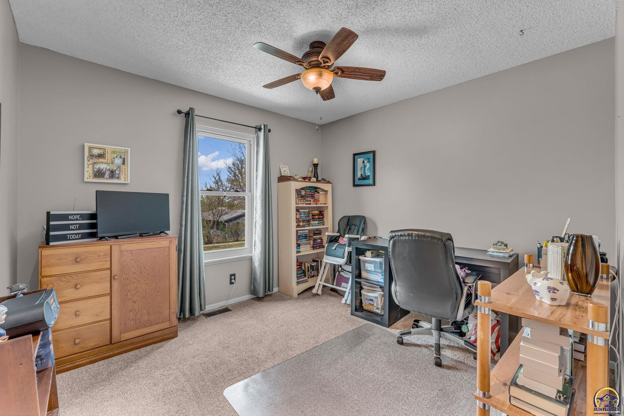 4209 Southwest 35th Terrace Topeka, KS 66614 - Photo 15 of 39