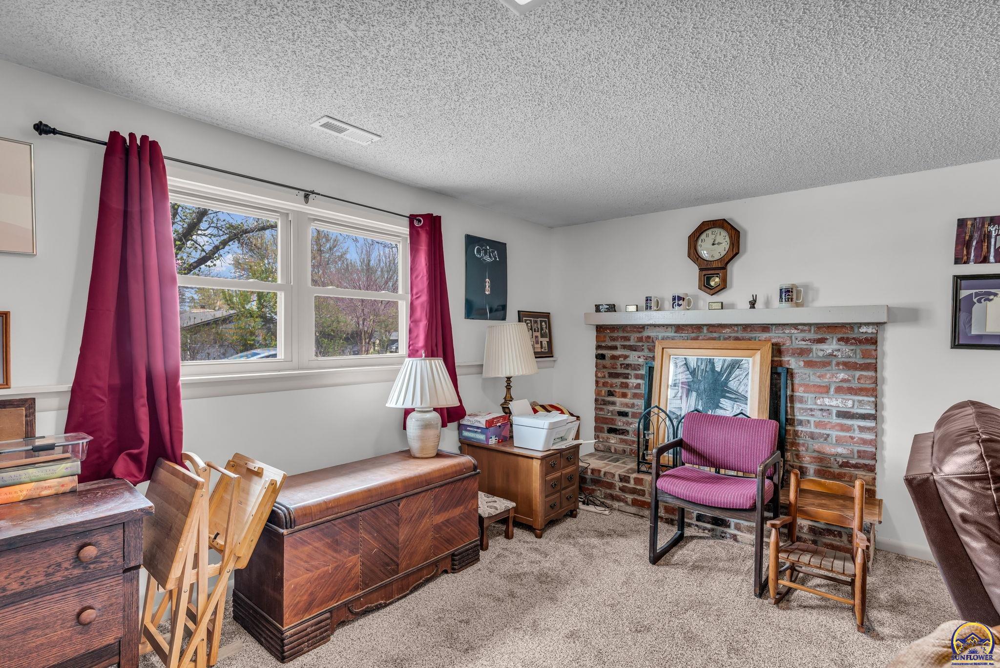 4209 Southwest 35th Terrace Topeka, KS 66614 - Photo 29 of 39