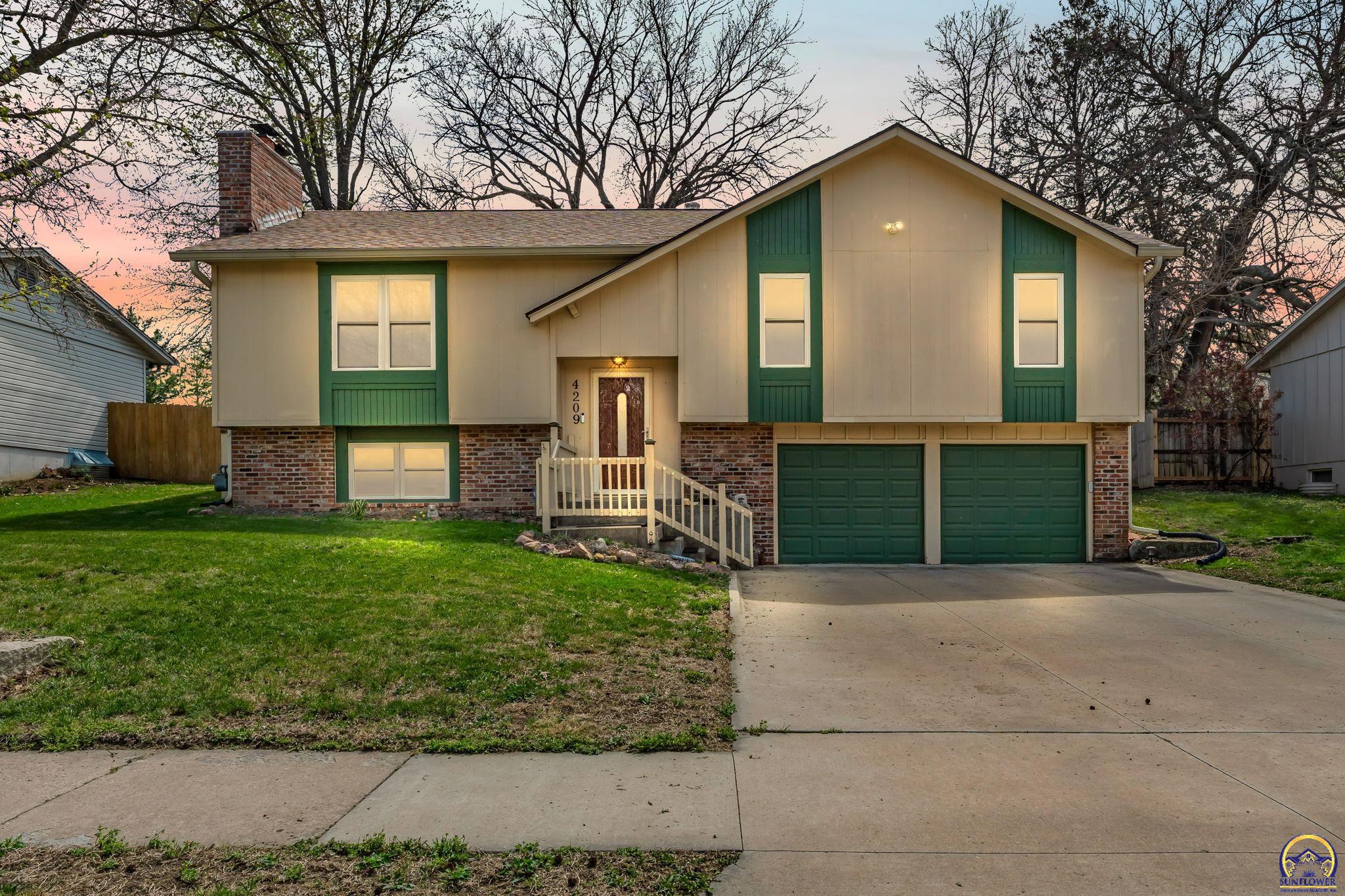 4209 Southwest 35th Terrace Topeka, KS 66614 - Photo 31 of 39