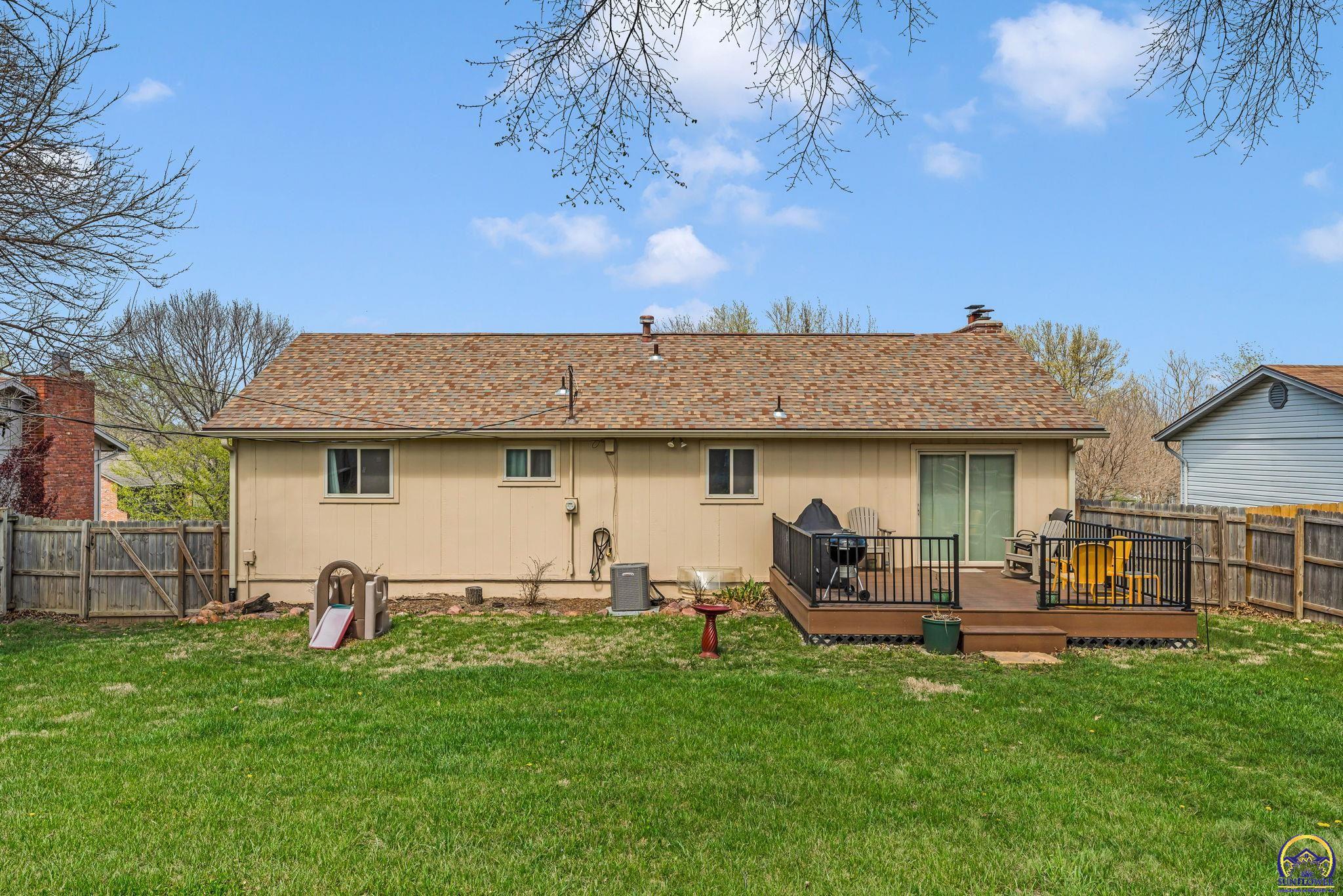 4209 Southwest 35th Terrace Topeka, KS 66614 - Photo 37 of 39