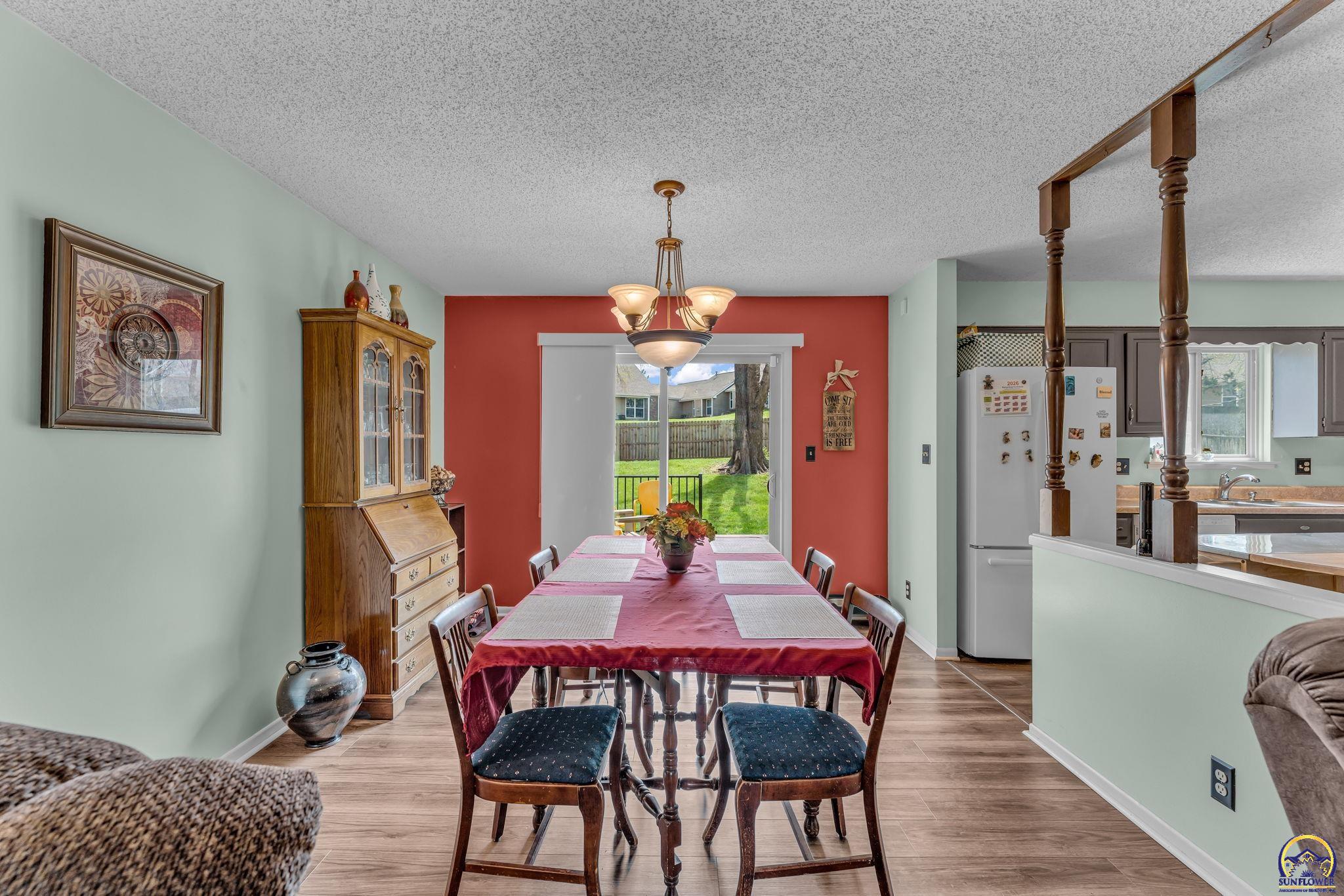 4209 Southwest 35th Terrace Topeka, KS 66614 - Photo 7 of 39