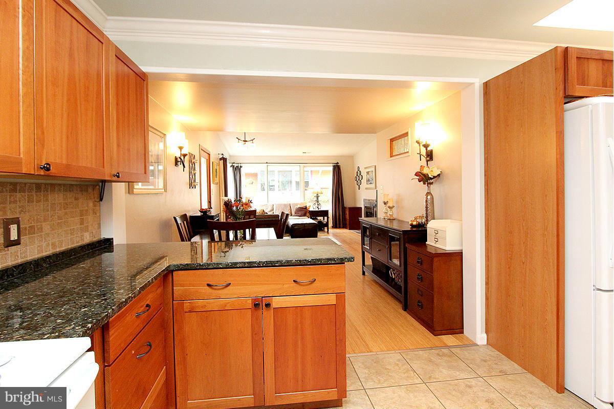 3114 Manor Road Falls Church, VA 22042 - Photo 14 of 30 Kitchen