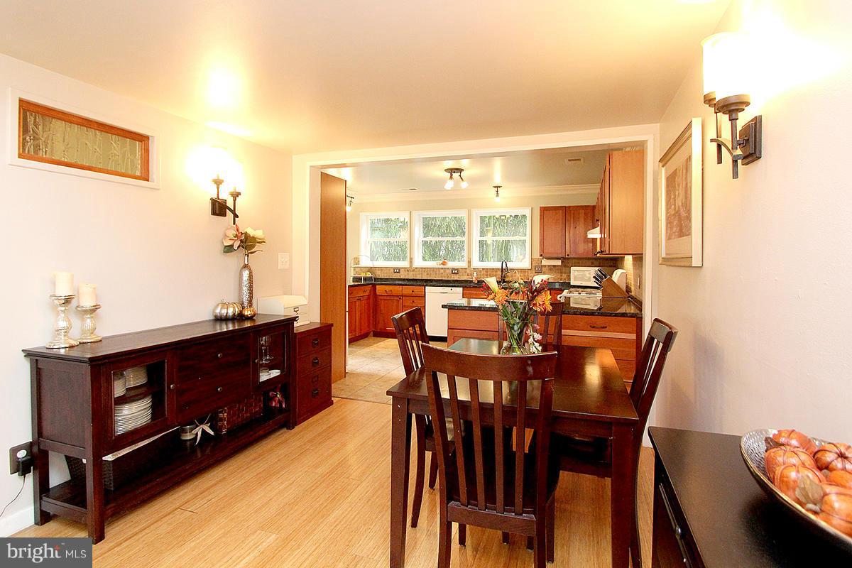 3114 Manor Road Falls Church, VA 22042 - Photo 10 of 30 Dining Room