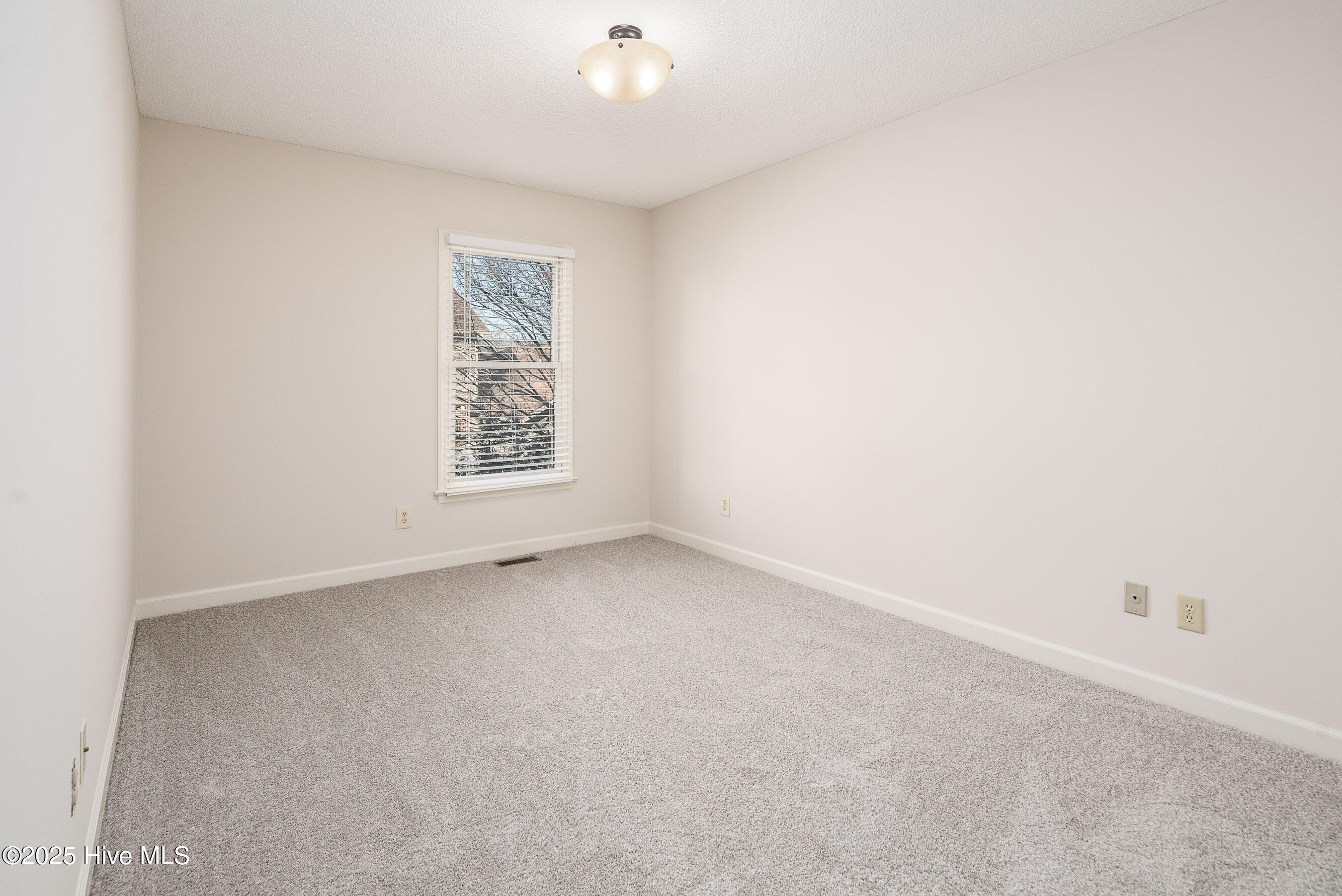 2043 Quail Ridge Road, Unit E Greenville, NC 27858 - Photo 19 of 31 20250218 MLS M_Heinz 2043 Quail Ridge Rd