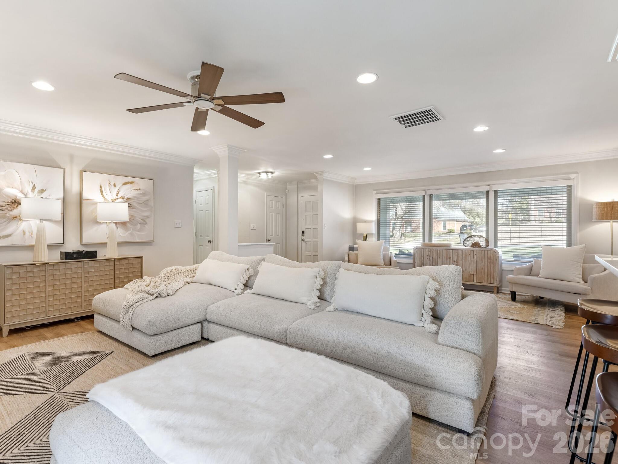 9008 Raintree Lane Charlotte, NC 28277 - Photo 4 of 32