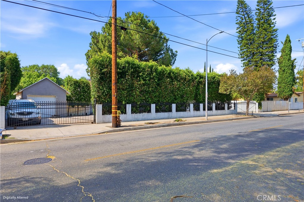 19238 Strathern Street Reseda, CA 91335 - Photo 2 of 34