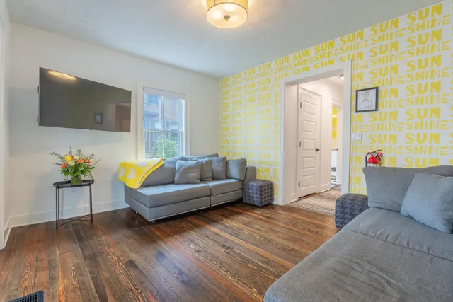 $1,150,000 | 678 Lake Street, Saugatuck, MI 49453