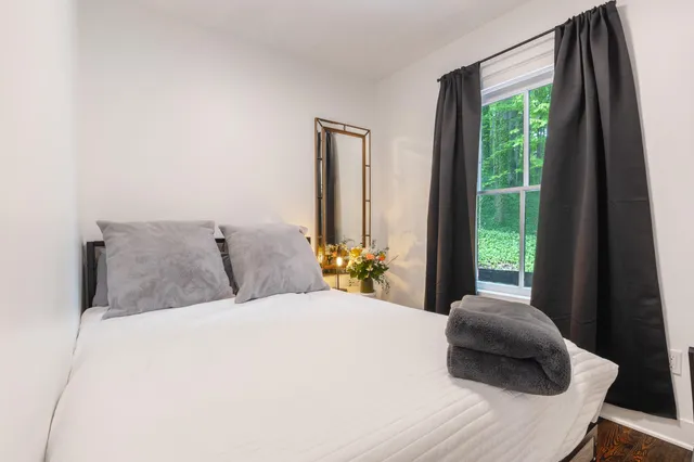 $1,150,000 | 678 Lake Street, Saugatuck, MI 49453