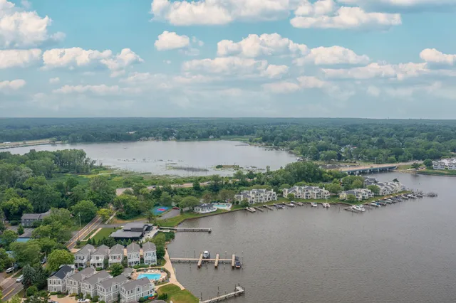 $1,150,000 | 678 Lake Street, Saugatuck, MI 49453