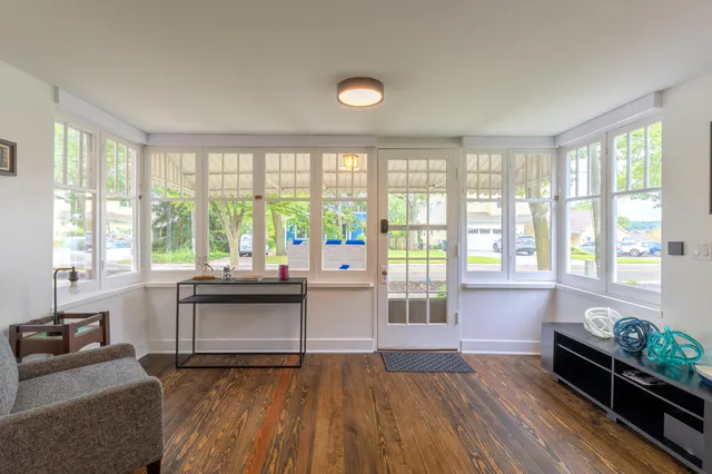 $1,150,000 | 678 Lake Street, Saugatuck, MI 49453