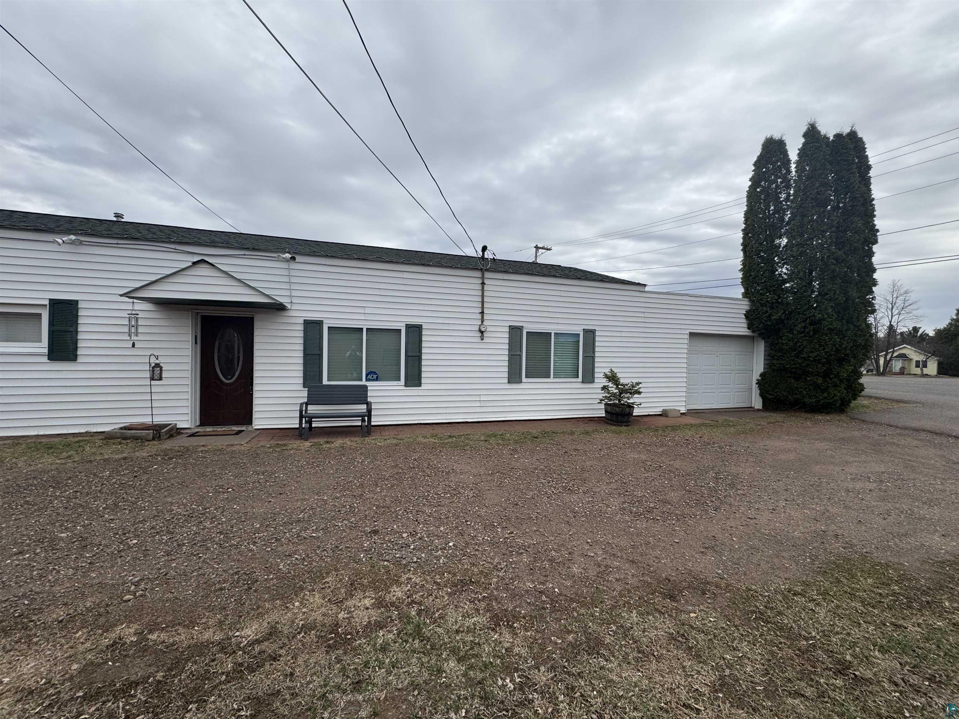 406 4th Street Moose Lake, MN 55767 - Photo 1 of 42 Entry to the Home