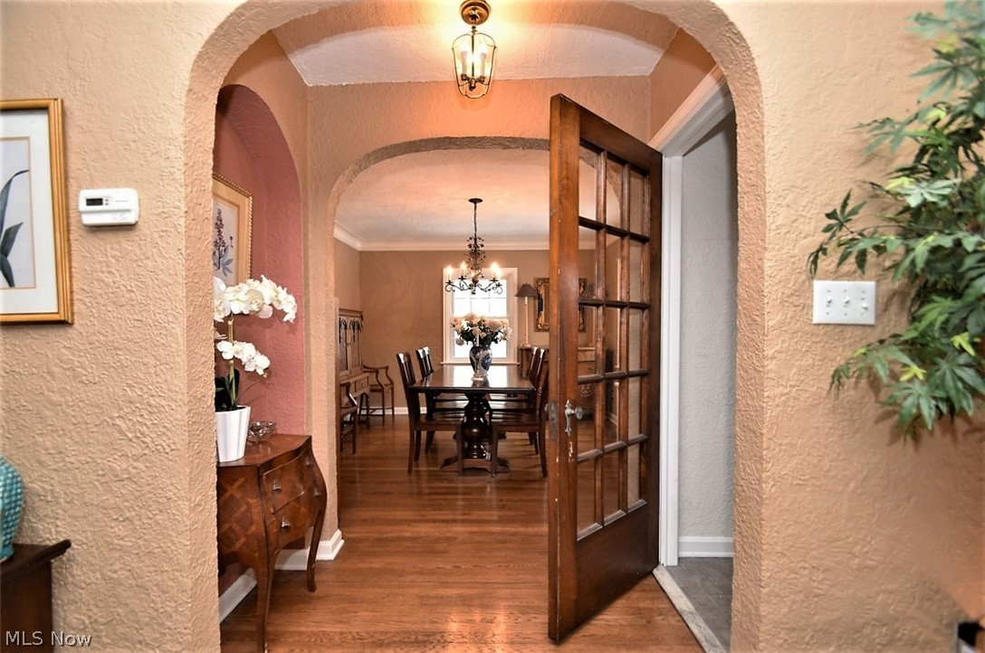 3826 Bushnell Road Cleveland, OH 44118 - Photo 2 of 26 Gallery Image 2